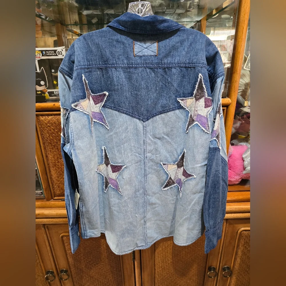 WE THE FREE PEOPLE THE STARS DENIM TOP 🌟 - Picture 4 of 8